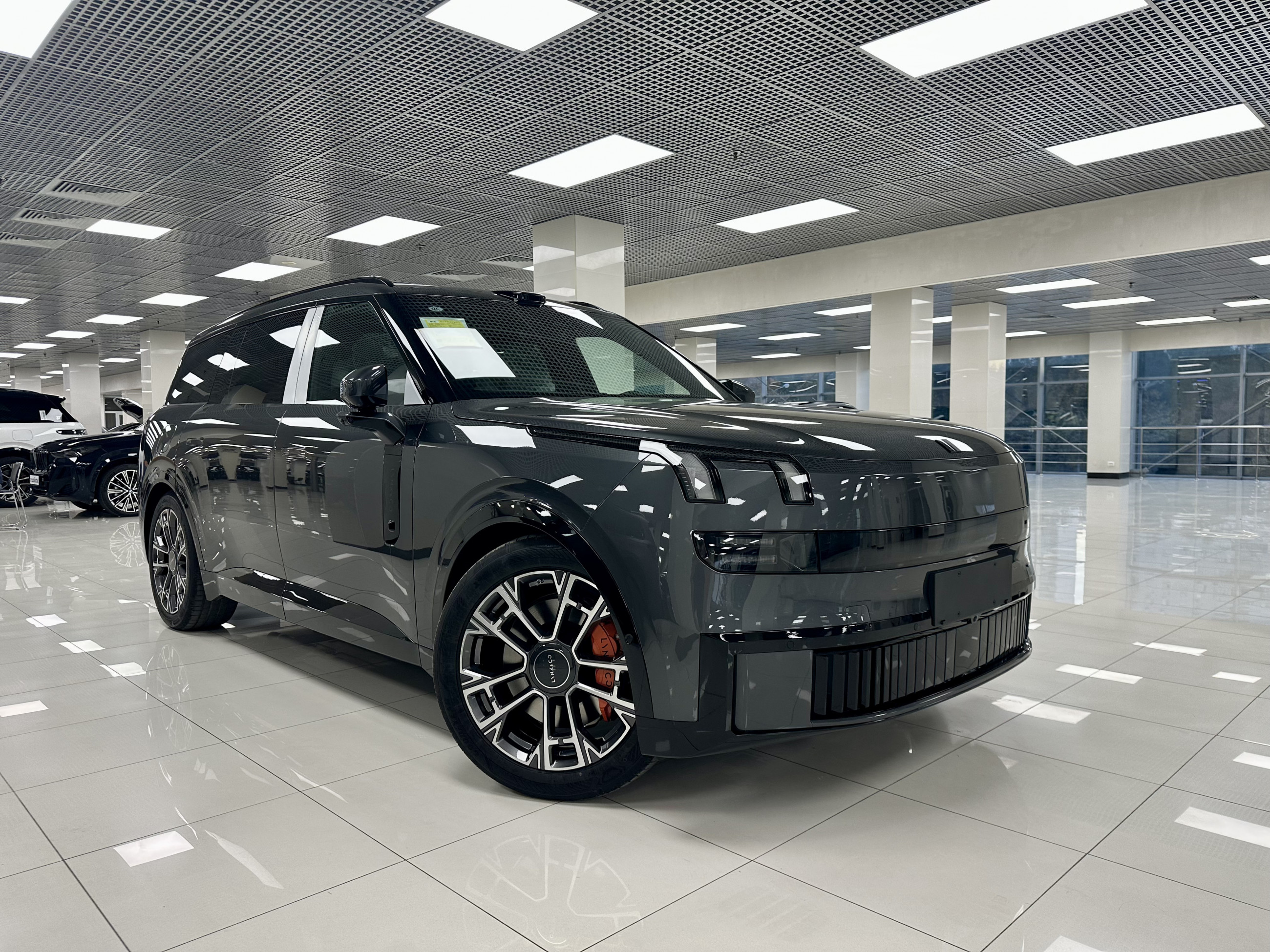 LYNK & CO 900 ULTRA 1.5 AT, 2026, 6 местный